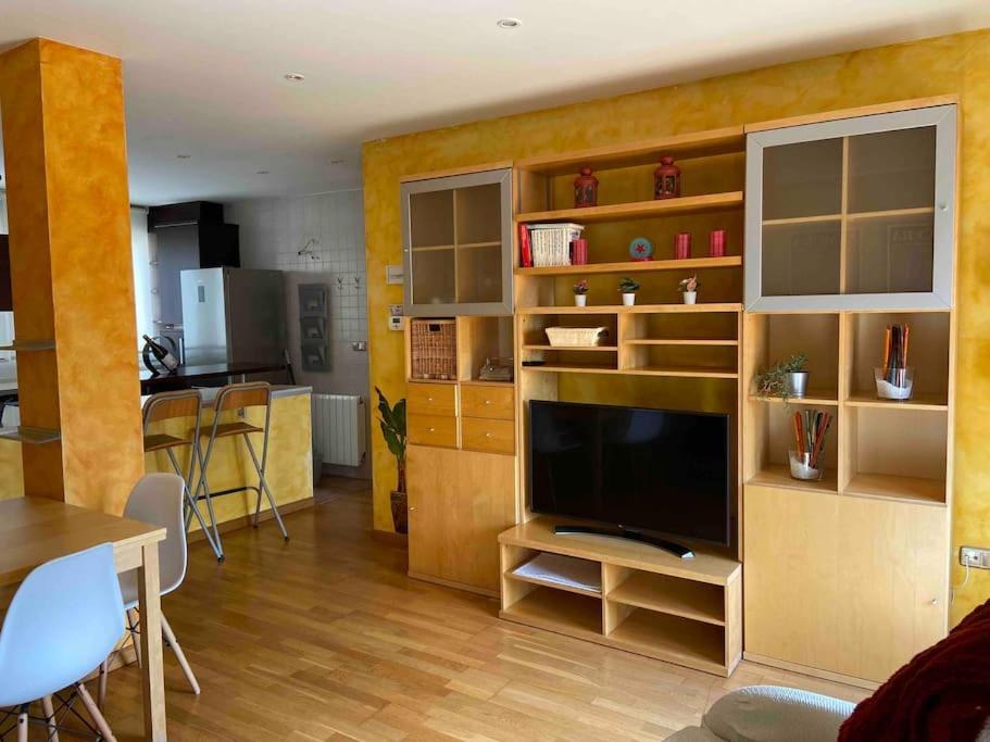 Atico Centrico Con Terraza Y Garaje Apartment Benavente Exterior photo